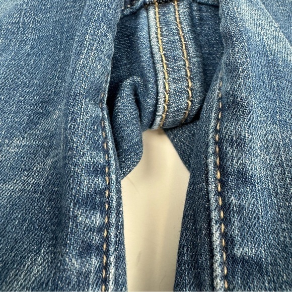 Anthropologie Pilcro 27 Stet Mid Rise 6” Denim Shorts - Picture 5 of 9